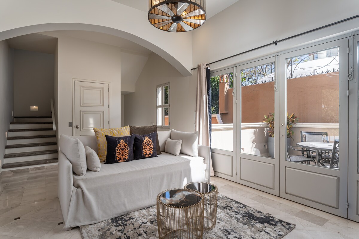Casa Regina, 3BR Home in Centro w/ Rooftop Jacuzzi 25
