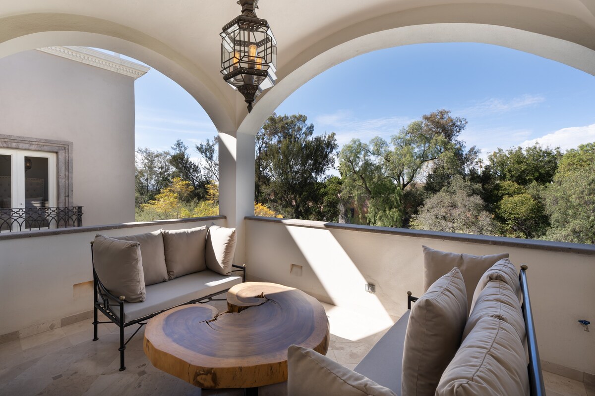 Casa Regina, 3BR Home in Centro w/ Rooftop Jacuzzi 24