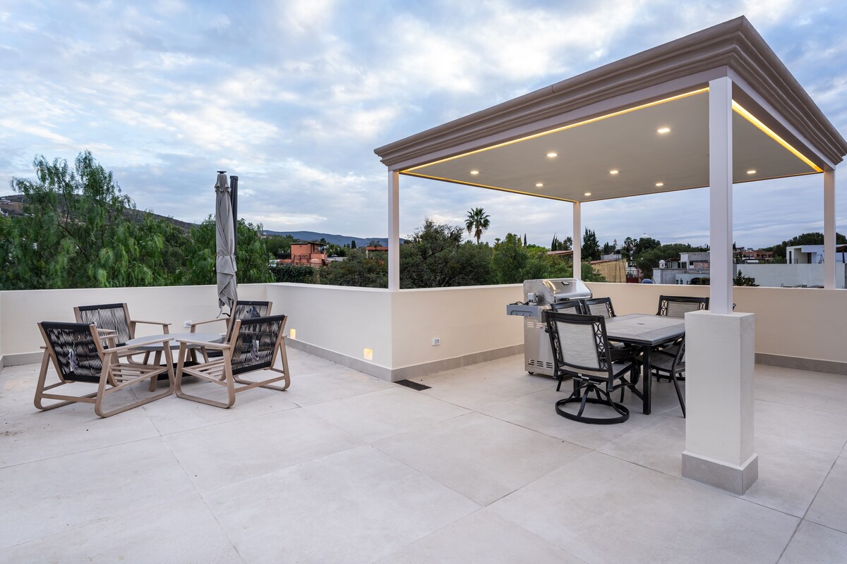 Casa Lu, Modern 3BR Home in Centro with Rooftop 26