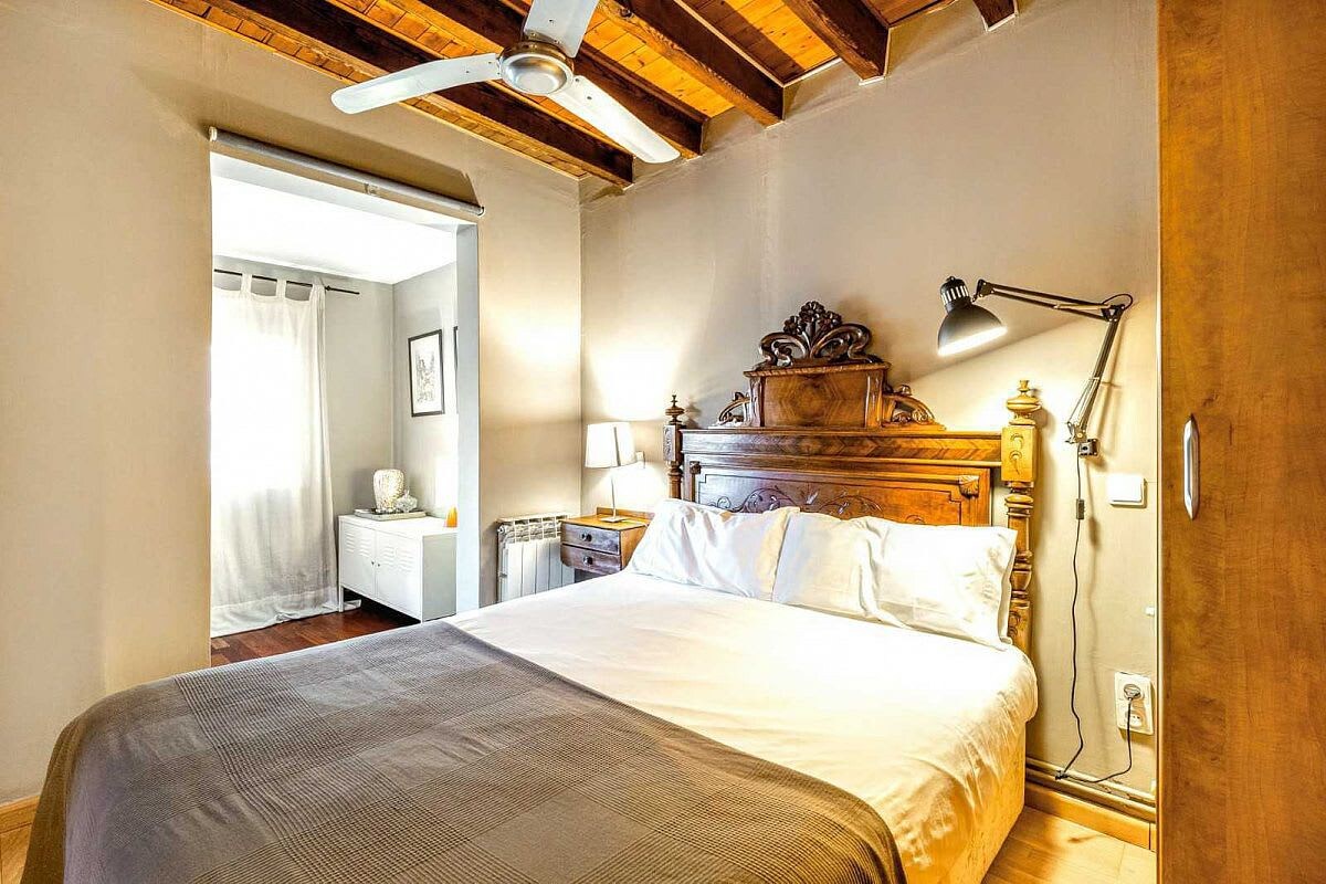 Paseo de Gracia sunny 2BR penthouse — Barcelona, Catalunya — vacation rental