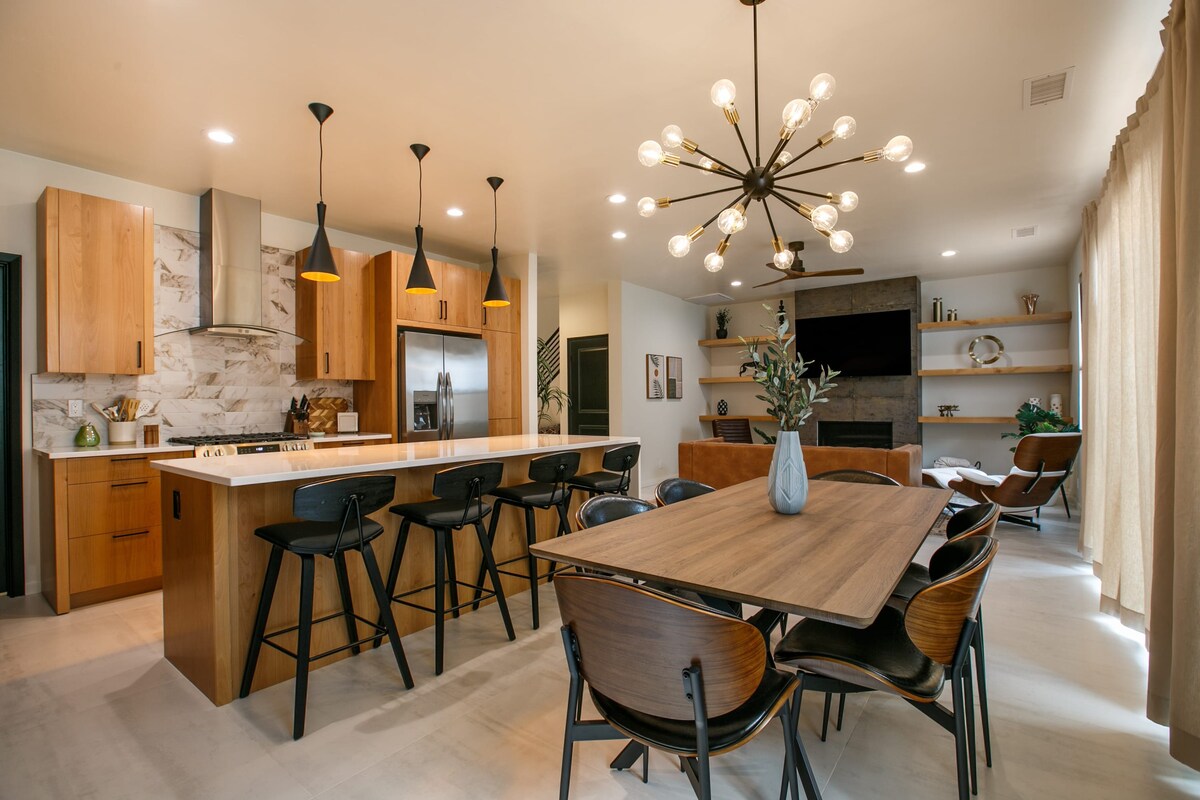 The Q by Velo - Stylish Mid-Century Modern Home — Albuquerque, NM — vacation rental