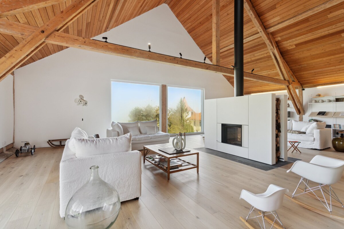 Refurbished Swiss Farmhouse with Jura Views — Démoret, Vaud — vacation rental