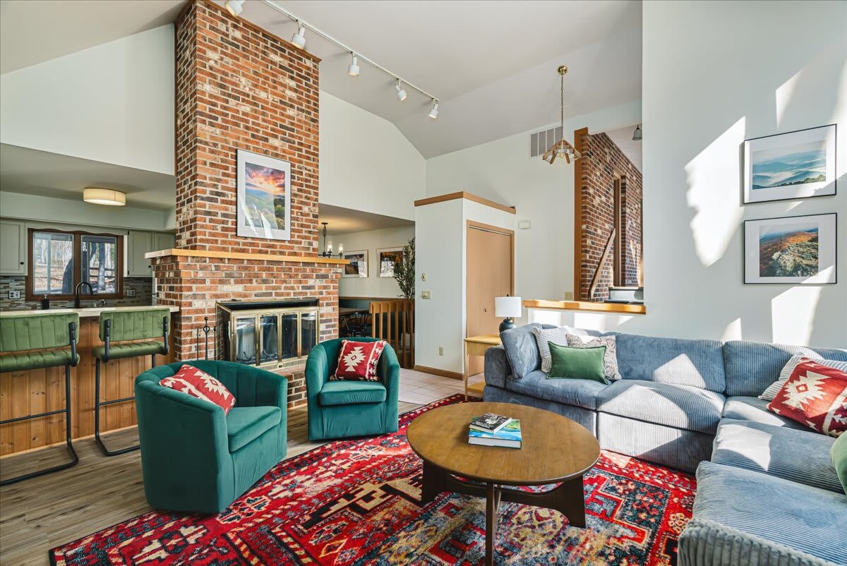 Mins to Slopes | Game Room + Movie Theater|Hot Tub 5