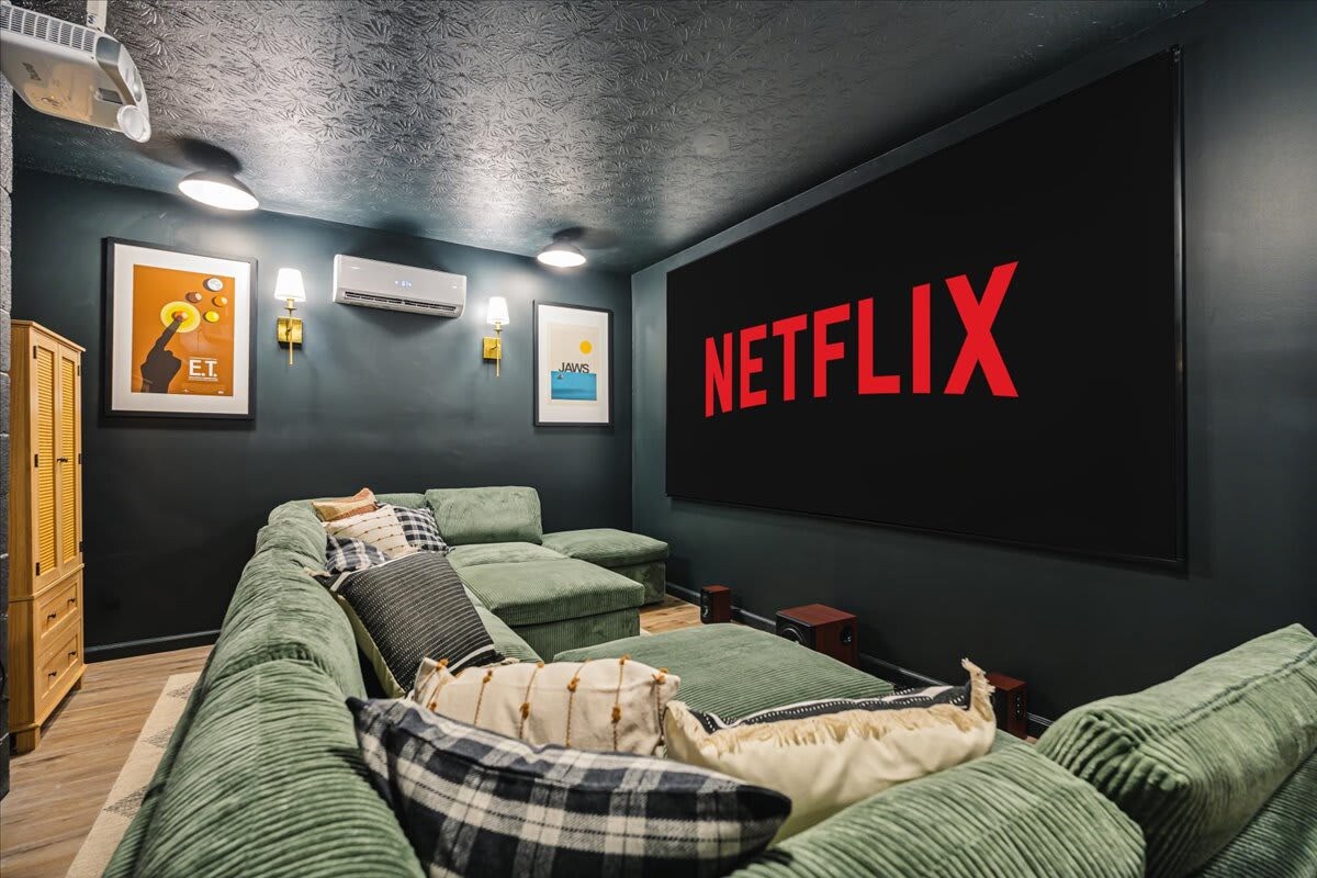 Mins to Slopes | Game Room + Movie Theater|Hot Tub 3
