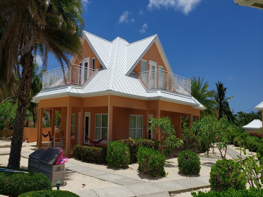 Luxury 3bd Beach View, # 2 Peach, Stunning Views — North Side, Grand Cayman — vacation rental