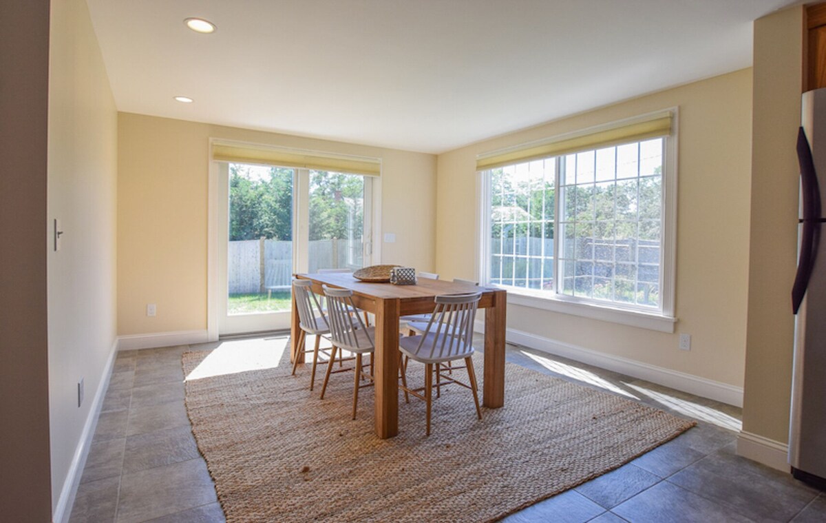 Photo 9 of Del Mar #15504 - 1 min drive to Rock Harbor, 2 min to Town!