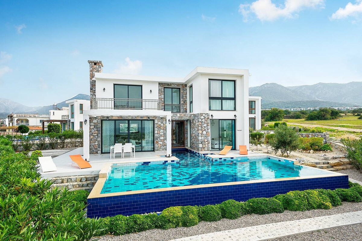 Joya Cyprus Seaside Luxurious Villa — Tatlısu, Ammochostos — vacation rental
