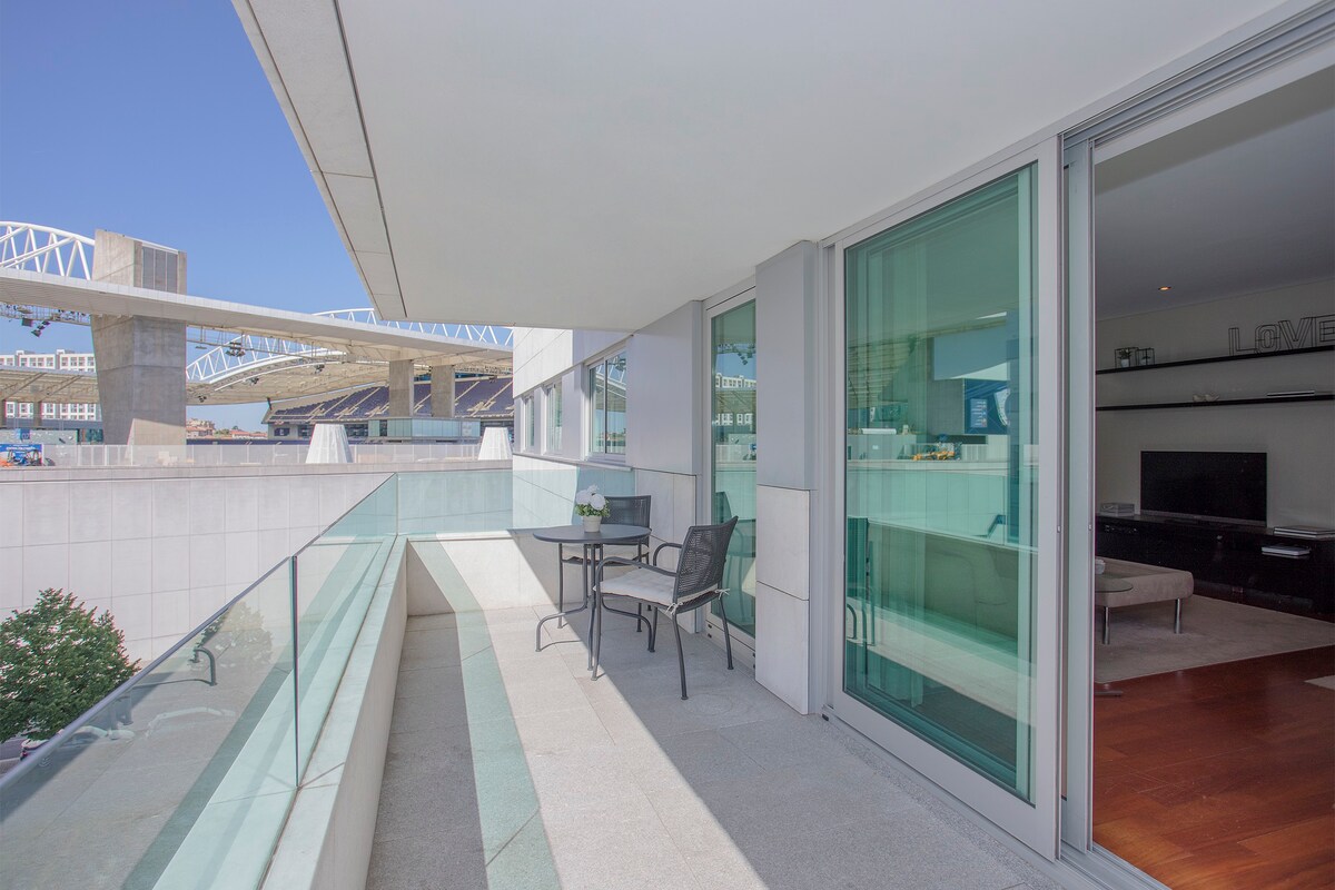 Liiiving in Porto - Balcony Dragao View — Porto, Porto — vacation rental