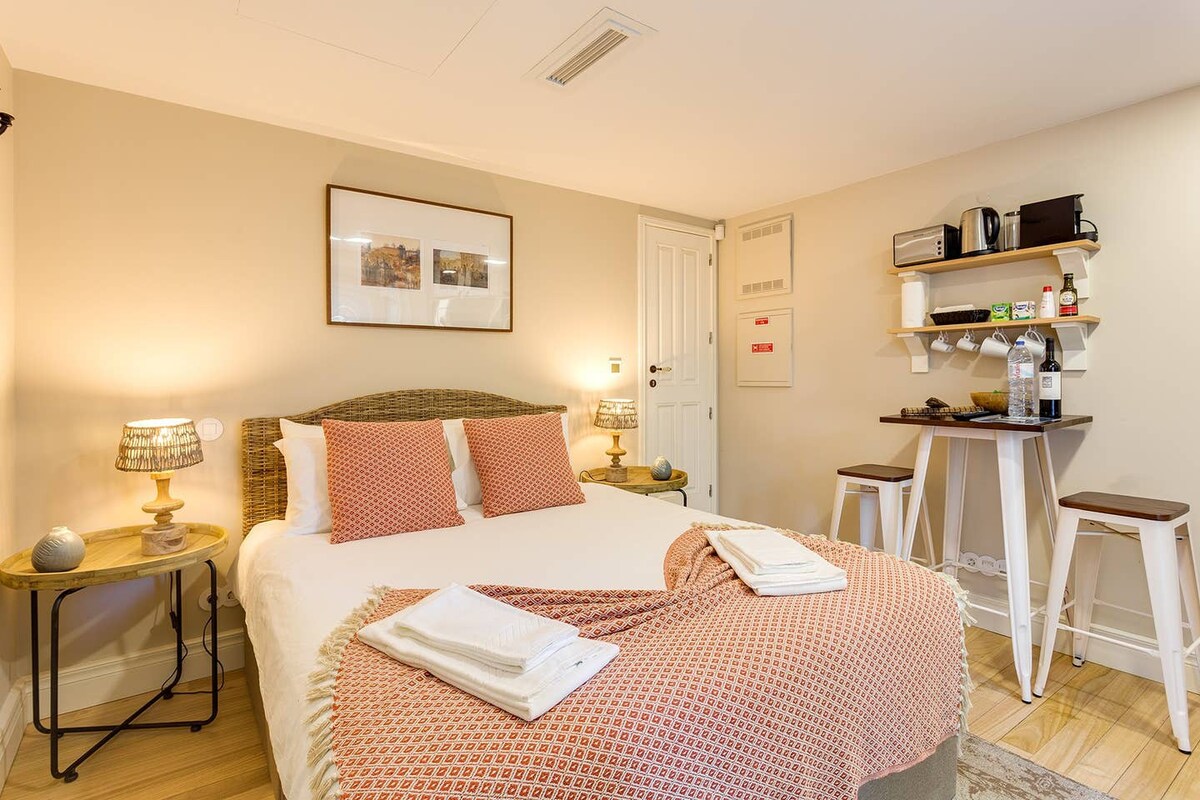 Jardins da Muralha Studio Downtown by DA'HOME — Porto, Porto — vacation rental