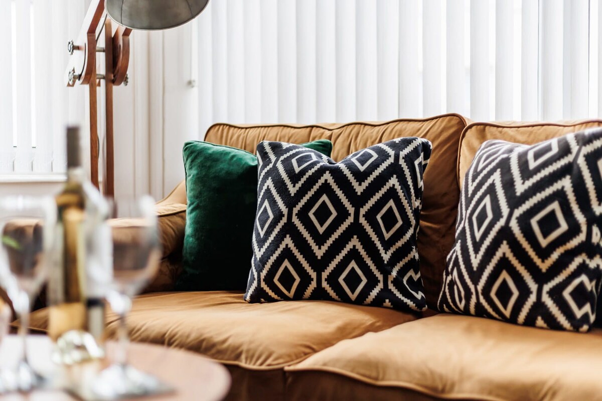 Modern & Stylish 1-Bed Apt w/ Free Parking & Wi-Fi