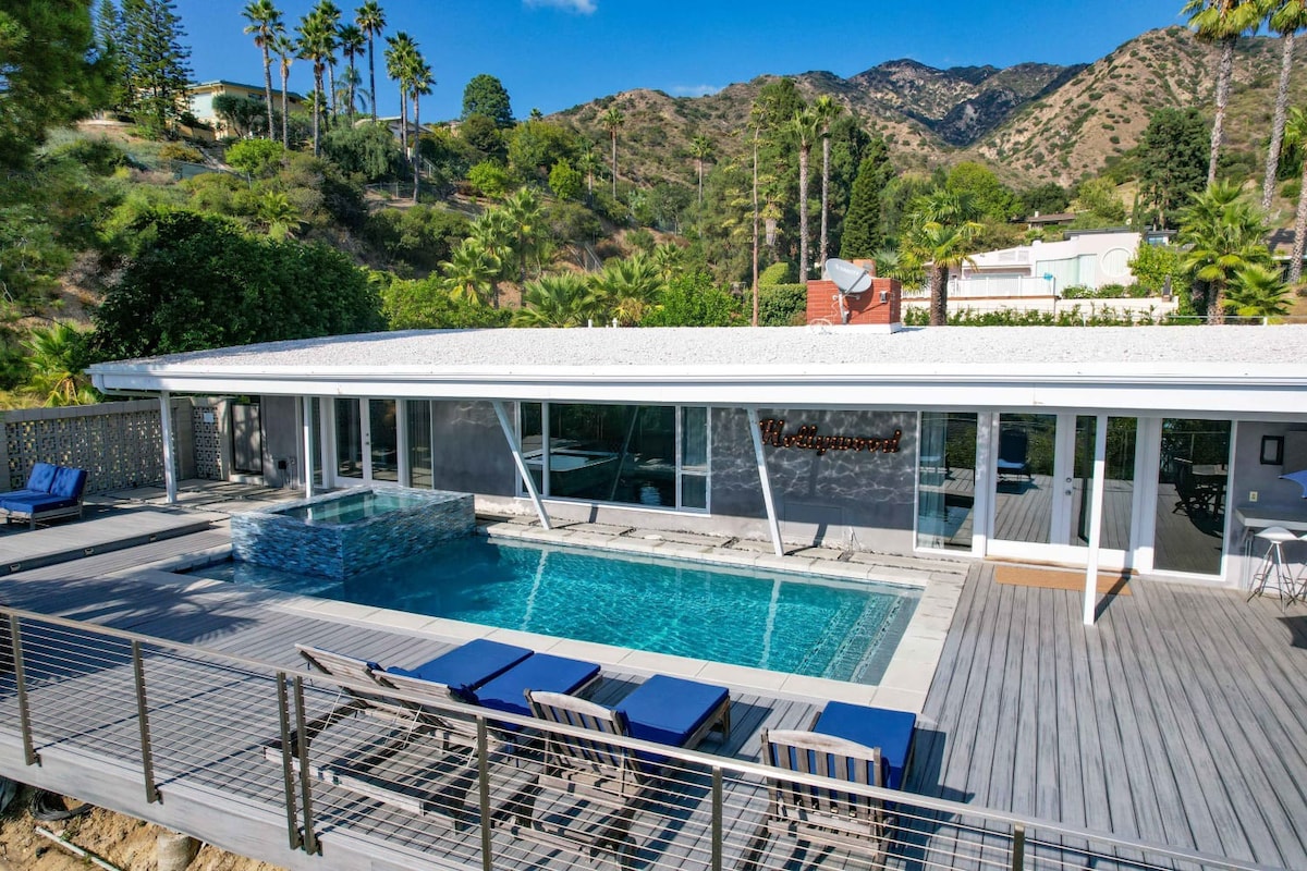 As Seen on Bravo TV • Ultra-Glam Views & Pool