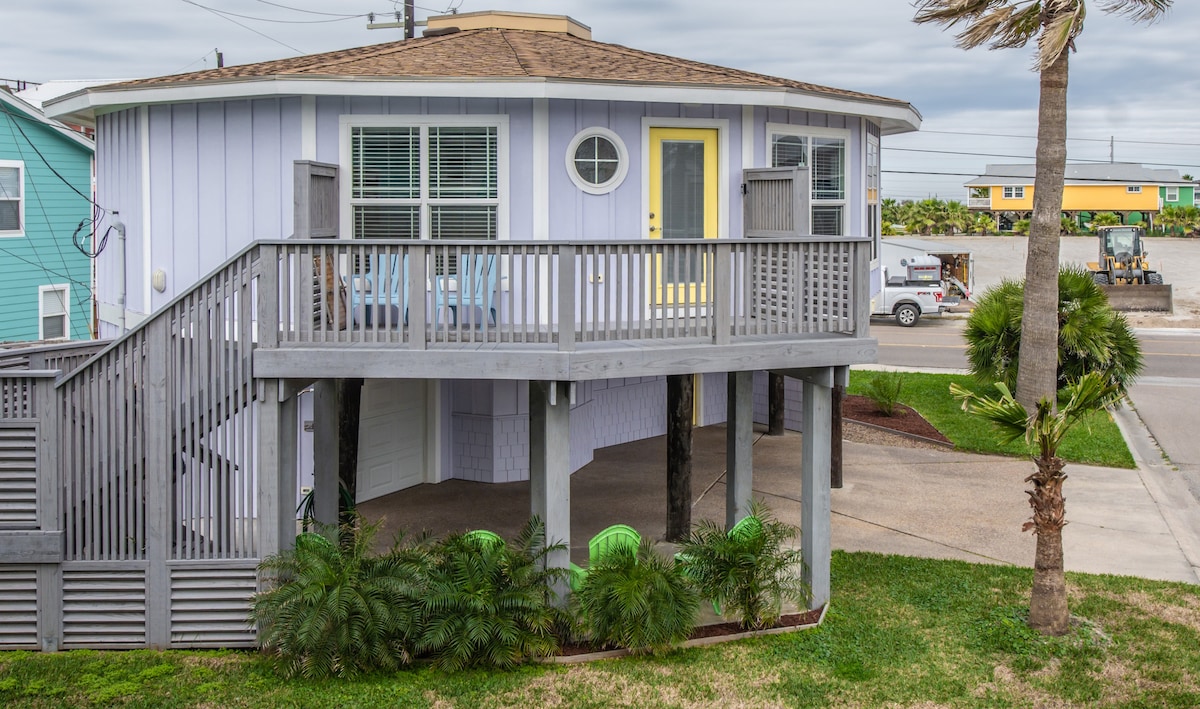 Maui East- Pet Friendly | 3 Blocks to Beach  — Port Aransas, TX — vacation rental