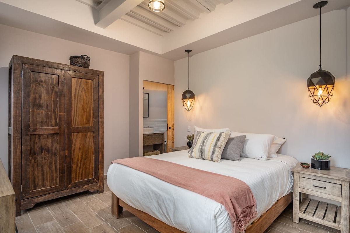 2BR Modern Condo, Downtown Centro San Miguel — San Miguel de Allende, Guanajuato — vacation rental