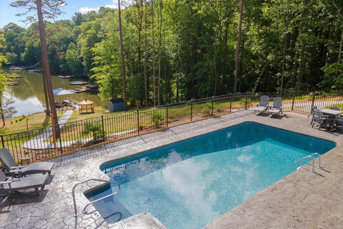 Blue Bayou: Luxury Lake Norman Retreat - Private Pool, Hot Tub, Deep Water Dock & FREE Boat Use — Lake Norman, NC — vacation rental