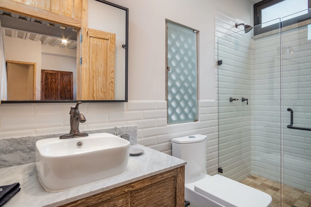 King Bathroom