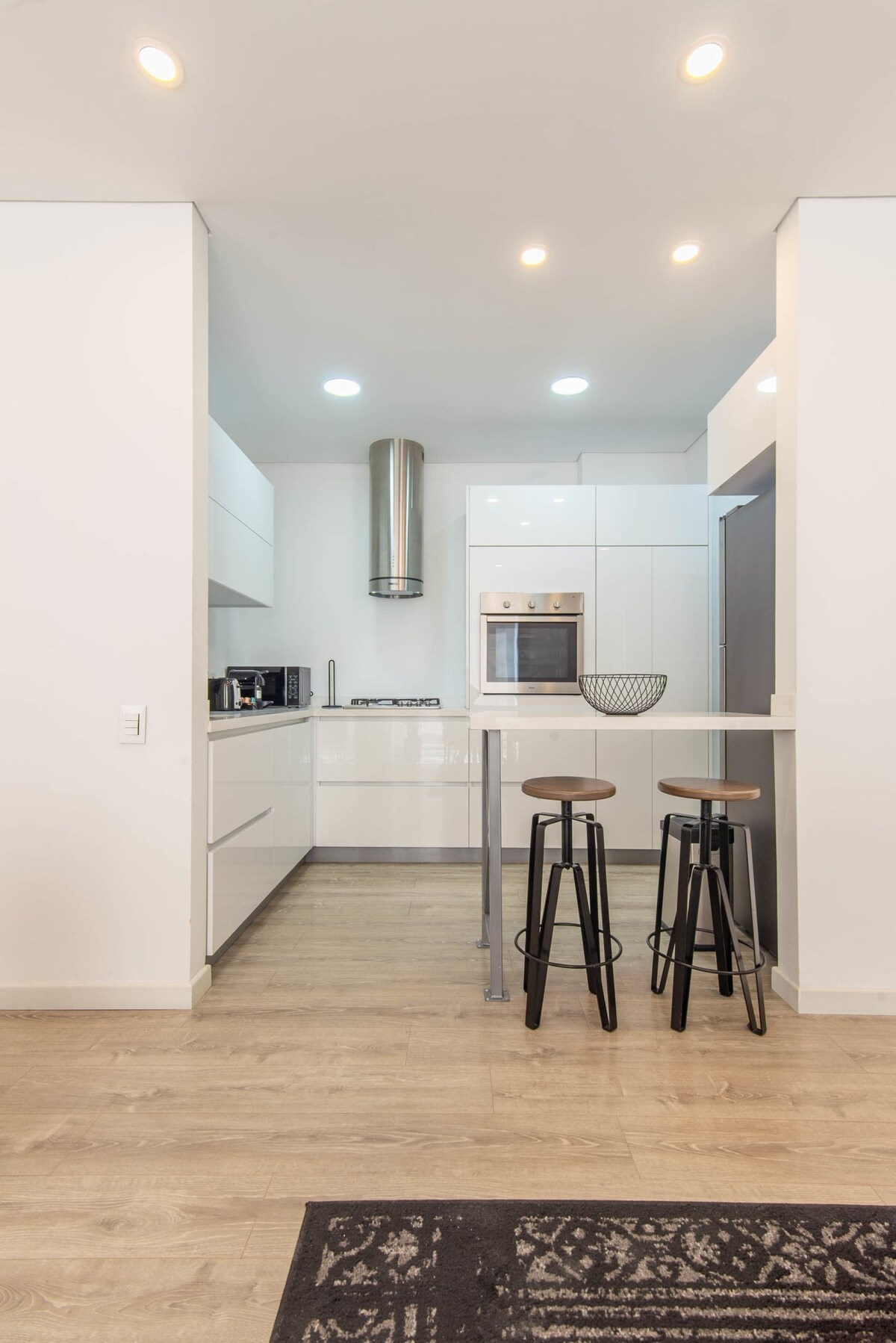 Cloud9|Cozy apt @Santa Barbara|The Azurite interior 3