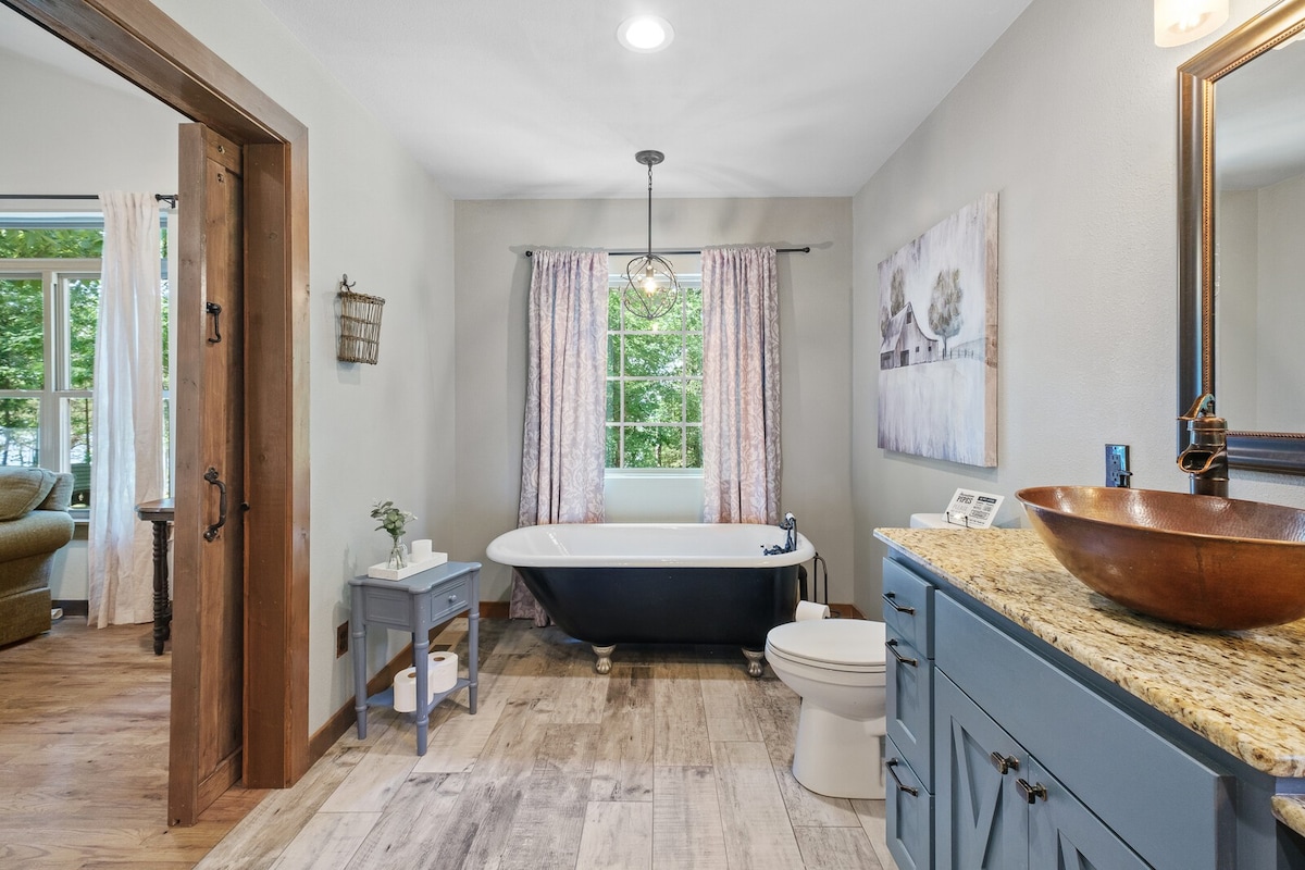 Sunset Cabin - Secluded retreat on Beaver Lake 6