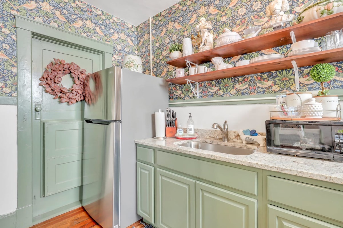 The Graham on Oglethorpe Square — Savannah, GA — vacation rental