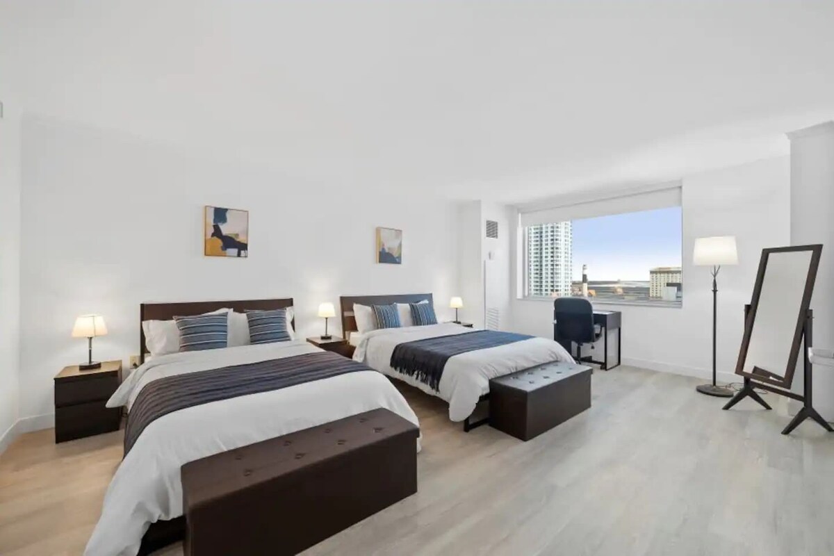 Modern 2br 3ba | Cozysuites At Showboat - Atlantic City, NJ