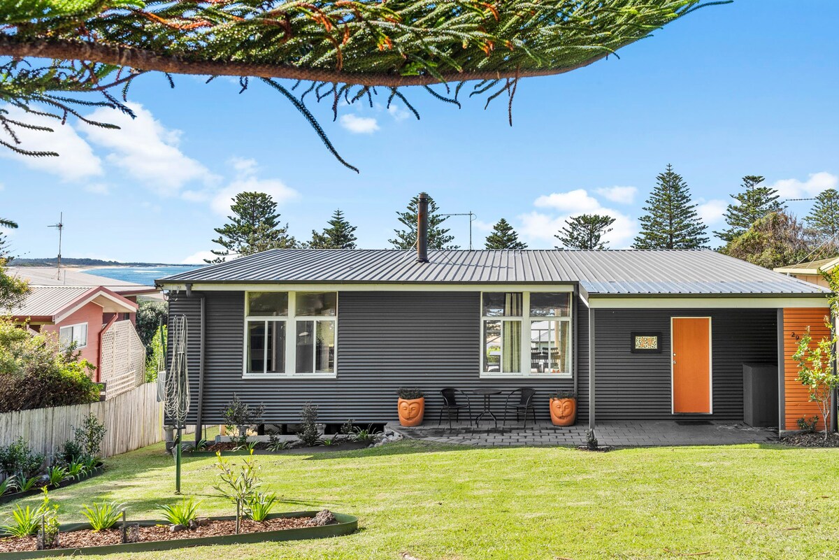 Family-friendly holiday home near the beach at Tuross Head