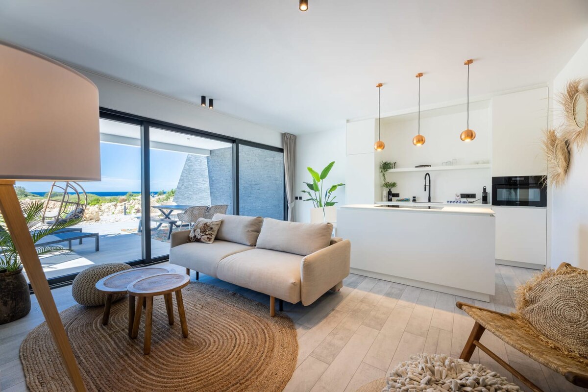 Blue Bay | The Reef | Terrace 6