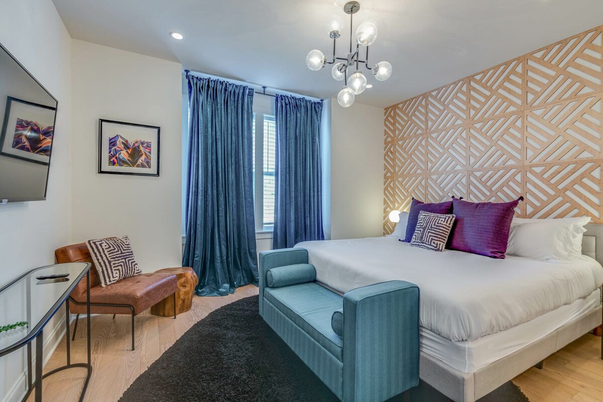 Belmont Music Row 4 Bed, Rooftop, 10 Minutes To DT | 24 Hour Hospitality Team, Perfect for Groups, 7.5 Miles to Airport β Nashville, TN β vacation rental