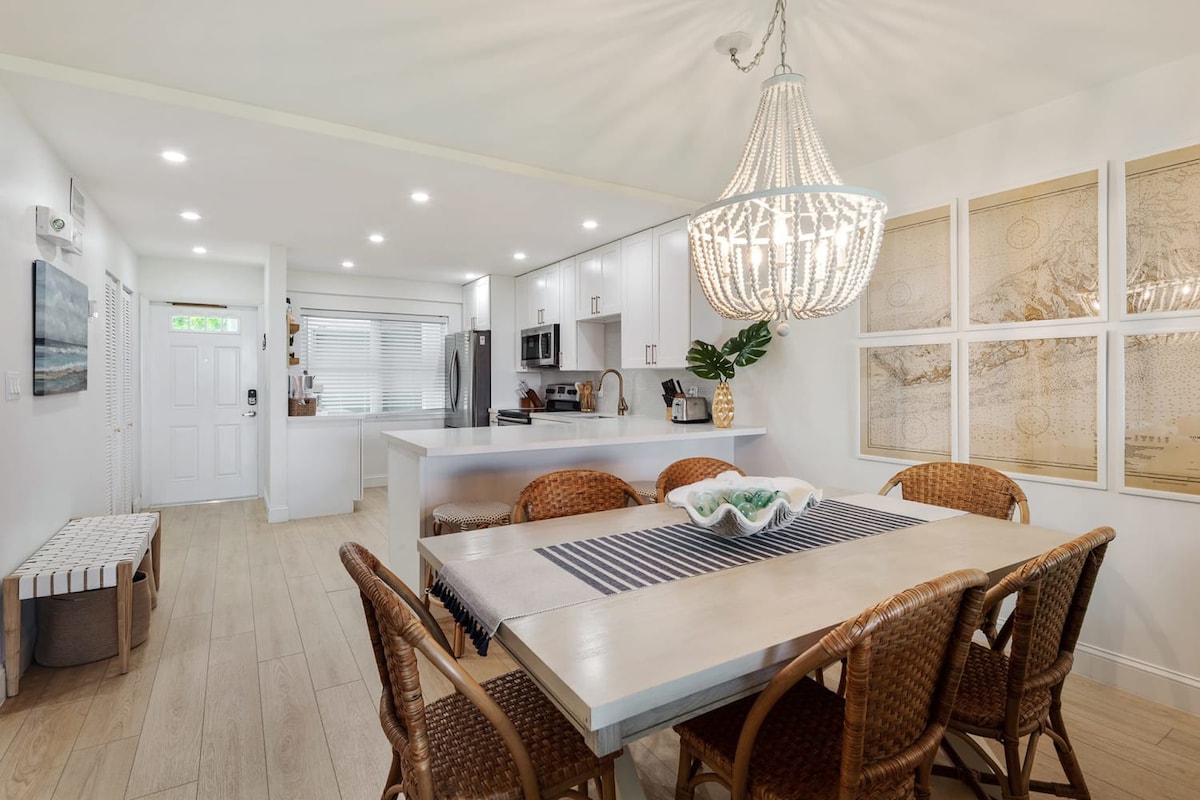Island Time | Luxury Beach Condo w/ Pool & Hot Tub — Key West, FL — vacation rental