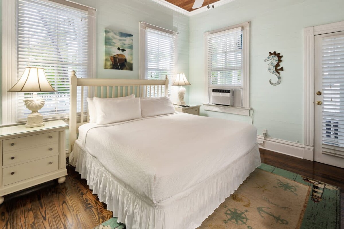 Curry House | Heated Pool, King Bed, 1st Floor
