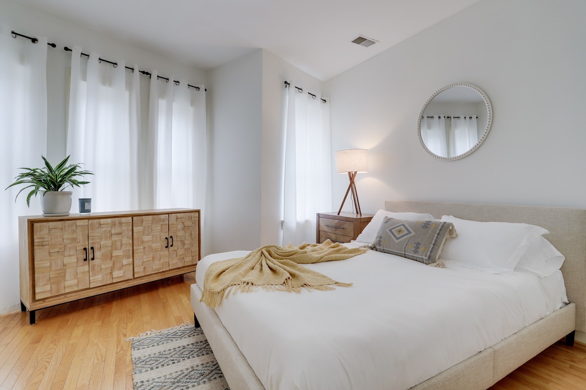 Sojourn | Classic Dupont Circle | 3 BR — District of Columbia, DC — vacation rental