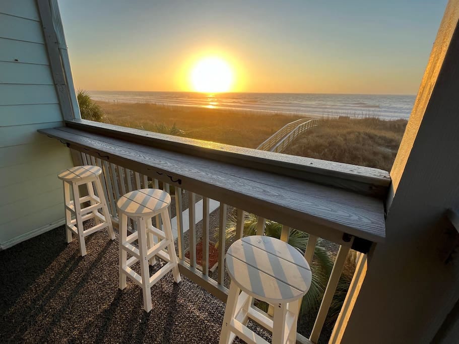 Direct Ocean Front 3BR/2BA Dog Friendly **OCEANFRONT** — North Myrtle Beach, SC — vacation rental