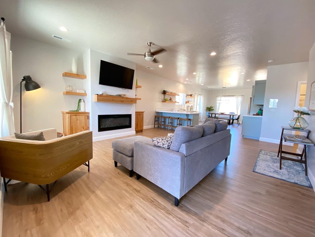 Stylish Family Home in Kanab just 40 Mins to Zion National Park! — Kanab, UT — vacation rental