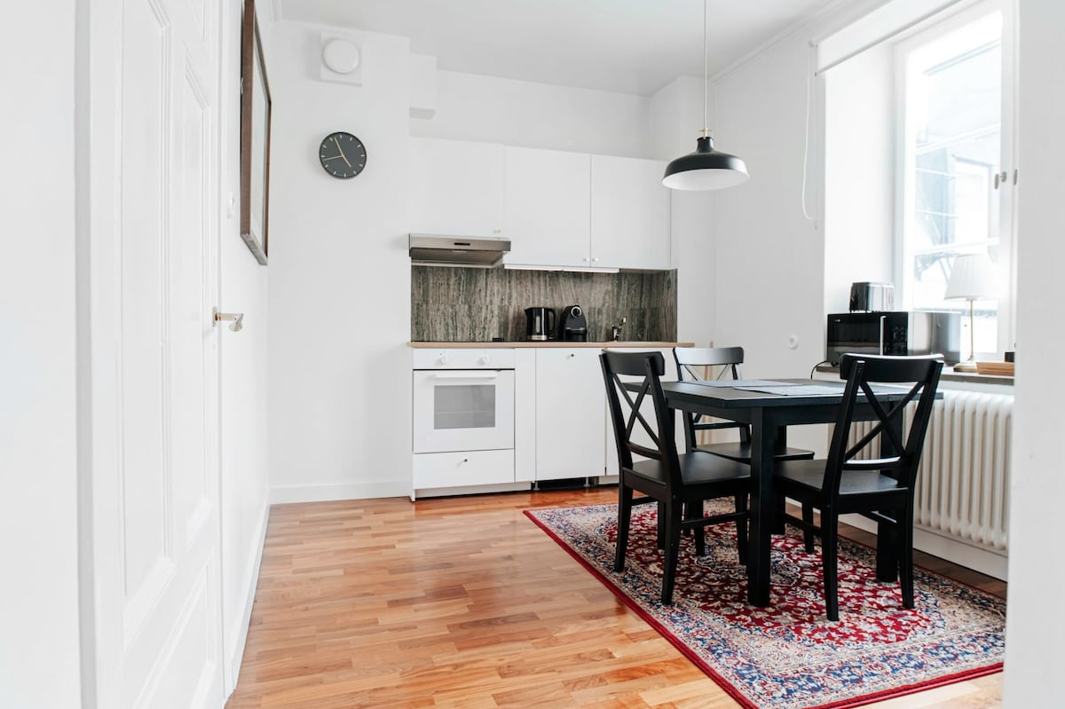 View 2