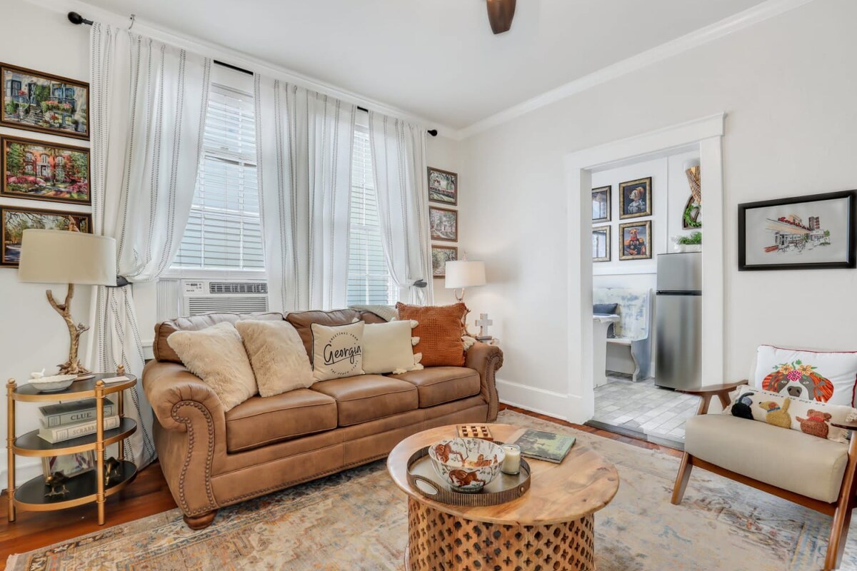 Southern Belle on Oglethorpe Square — Savannah, GA — vacation rental
