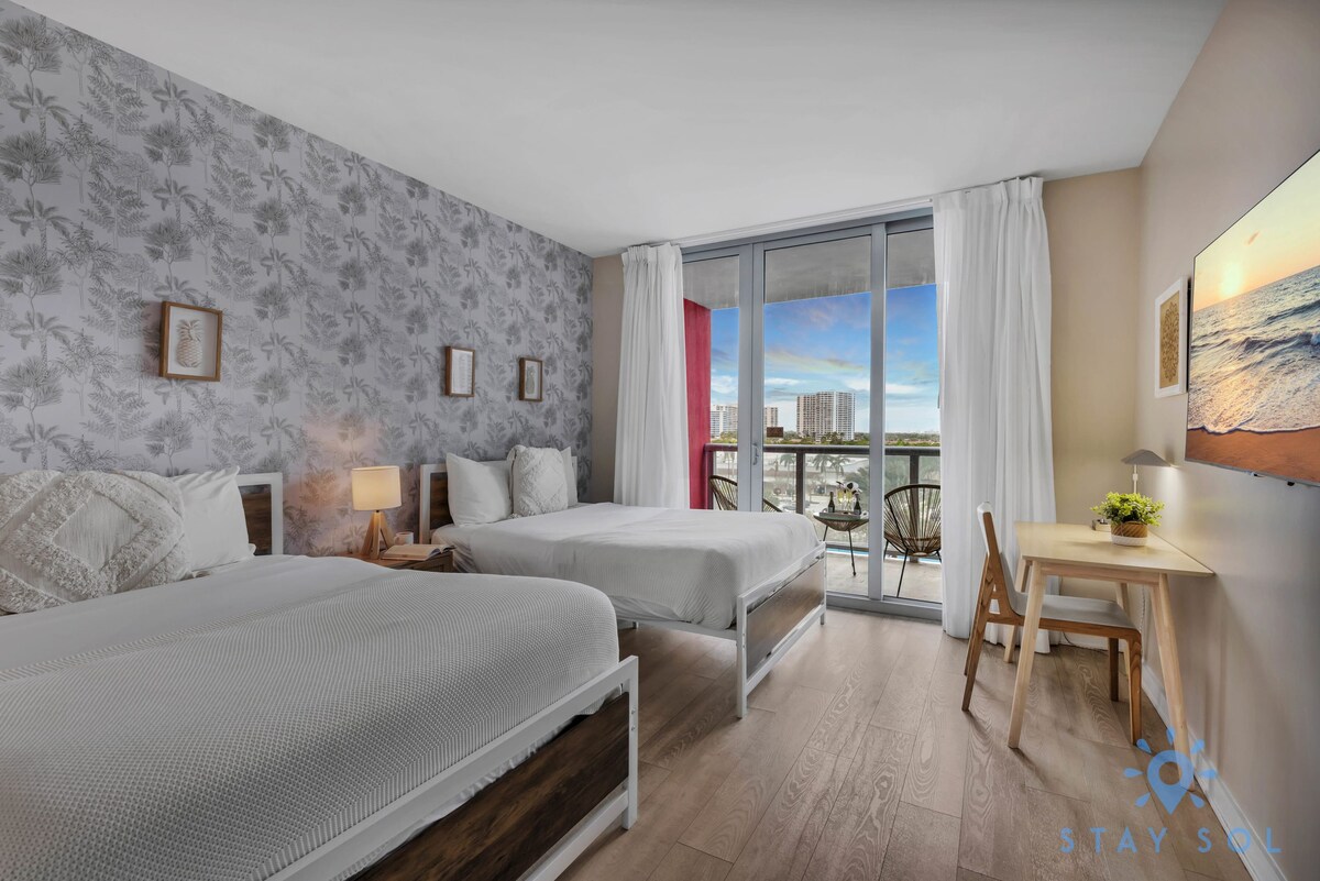Spectacular Apartment with Balcony, Near Beach