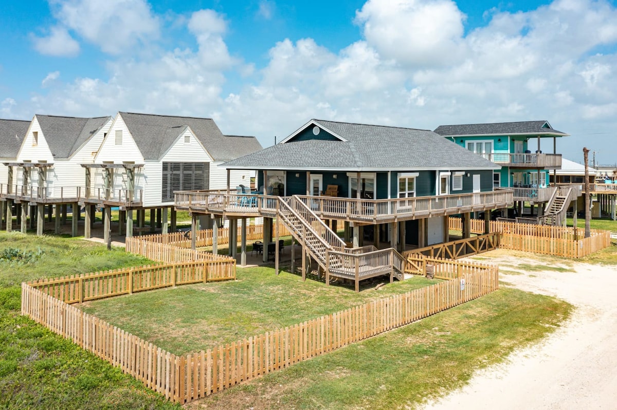 Starfish Beach Gem Right ON Beach So Lovely | Photo 3