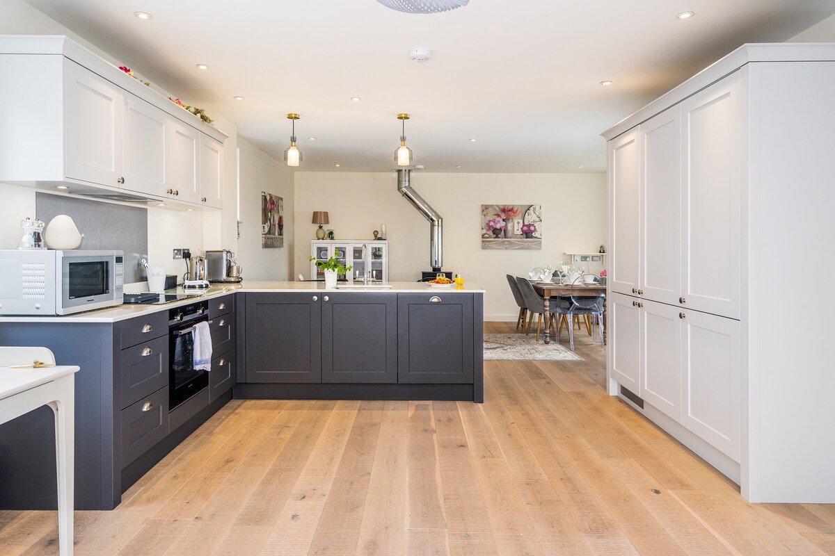 The Corner House - modern 3-bedroom city home — Bath and North East Somerset, England — vacation rental
