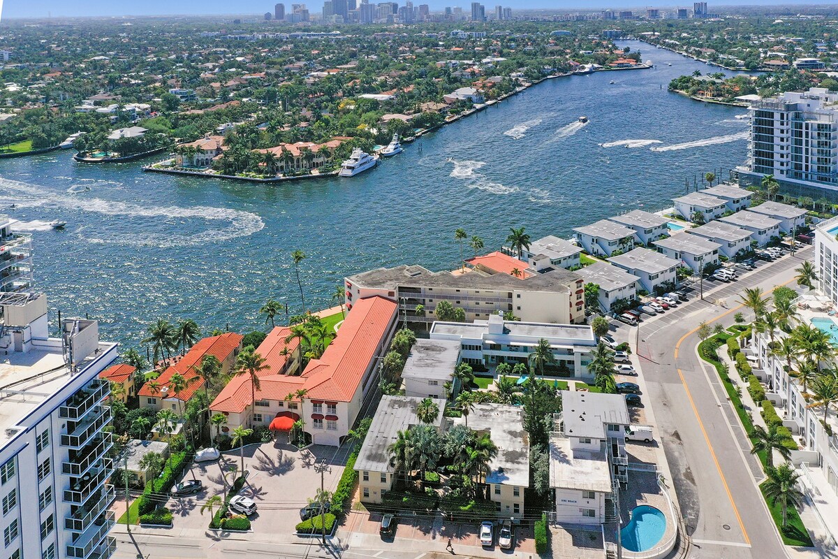 Fort Lauderdale Yacht & Beach Club 103 — Fort Lauderdale, FL — vacation rental