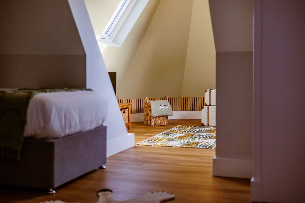 Wholesome Family 3-Bed, 2-Bath Apt; Free Gym & PKG