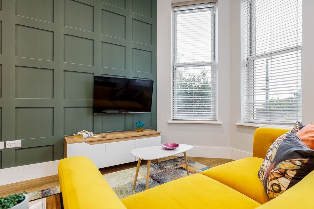 Classy, Coastal 1-Bed Apt w/ Free Gym & Wi-Fi