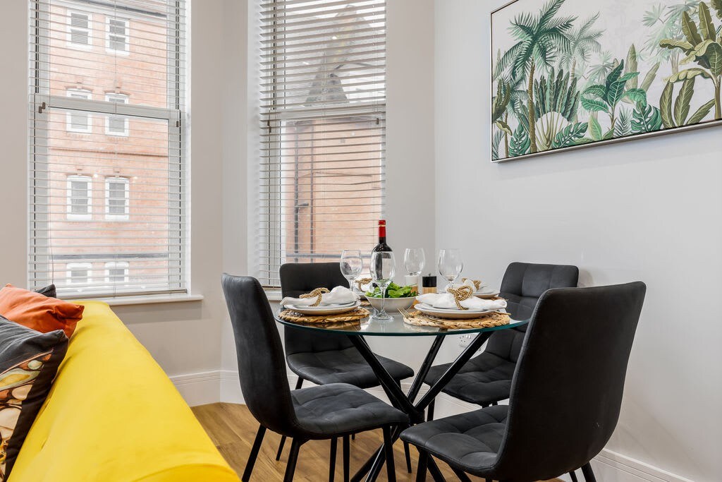 Classy, Coastal 1-Bed Apt w/ Free Gym & Wi-Fi