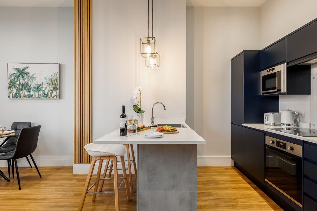 Classy, Coastal 1-Bed Apt w/ Free Gym & Wi-Fi