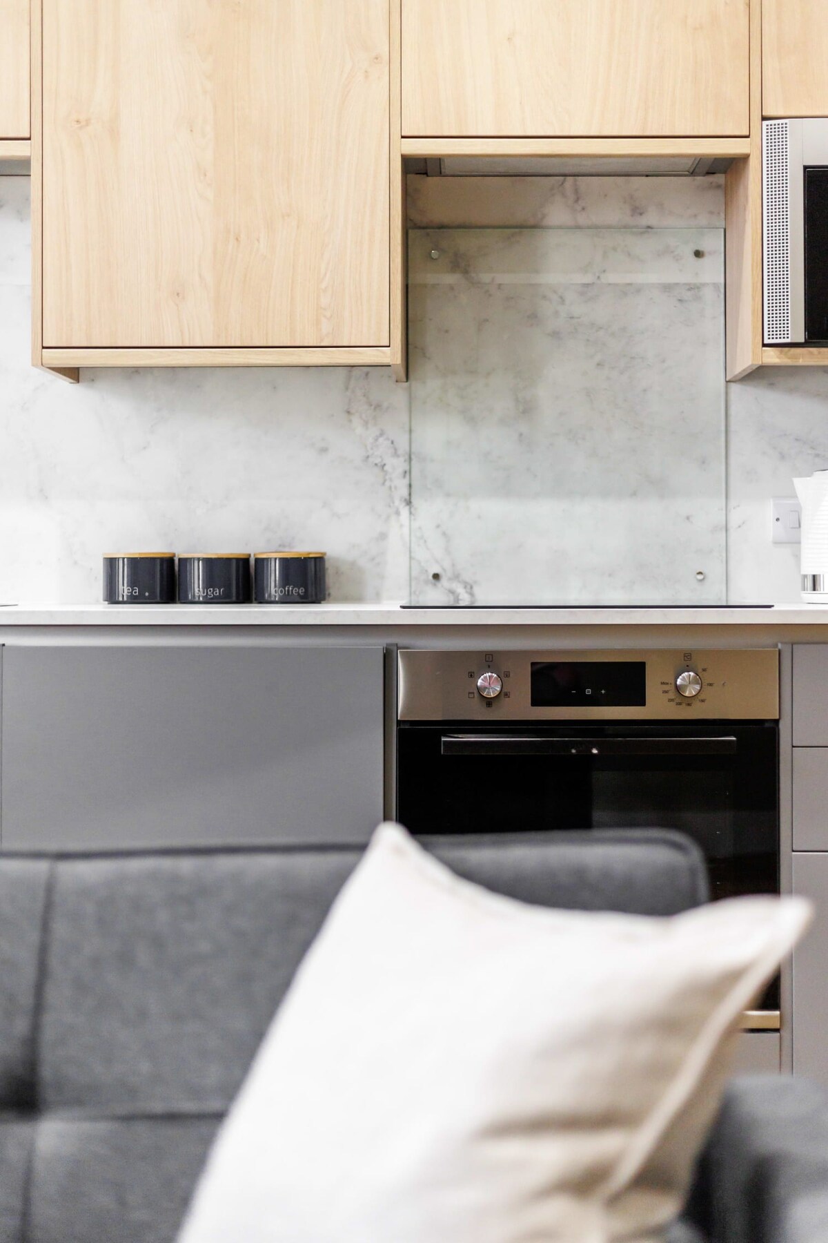 Stunning & Spacious 1-Bed Apt w/ Free Gym & PKG