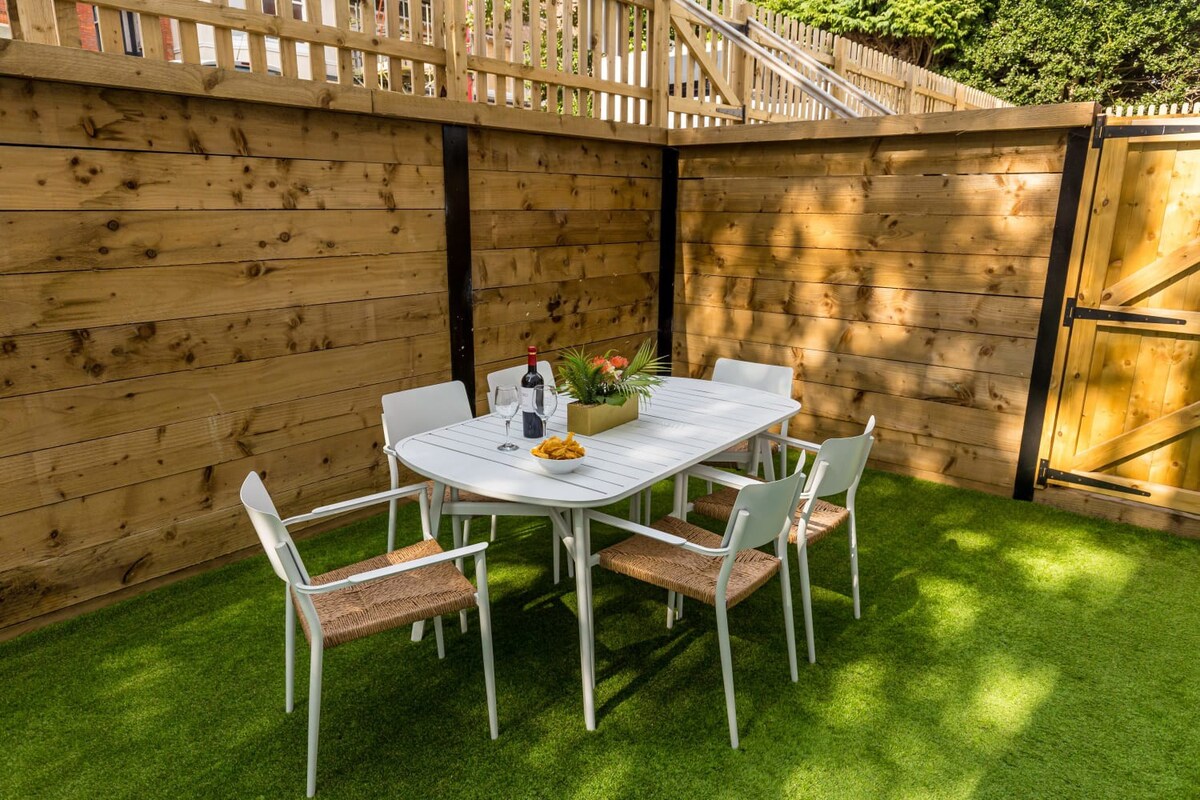 Private Garden Apt, w/ Free Gym, Parking & Wi-Fi