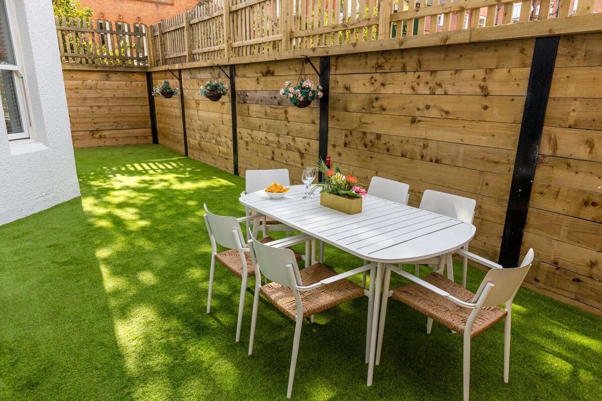 Private Garden Apt, w/ Free Gym, Parking & Wi-Fi