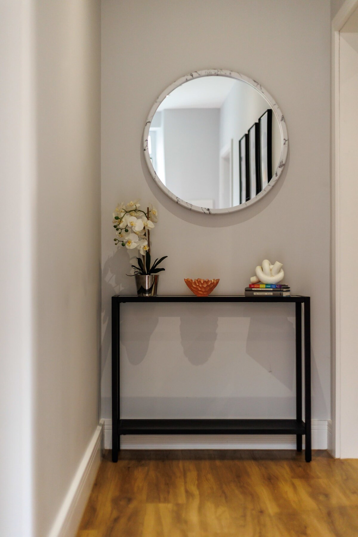 Private Garden Apt, w/ Free Gym, Parking & Wi-Fi