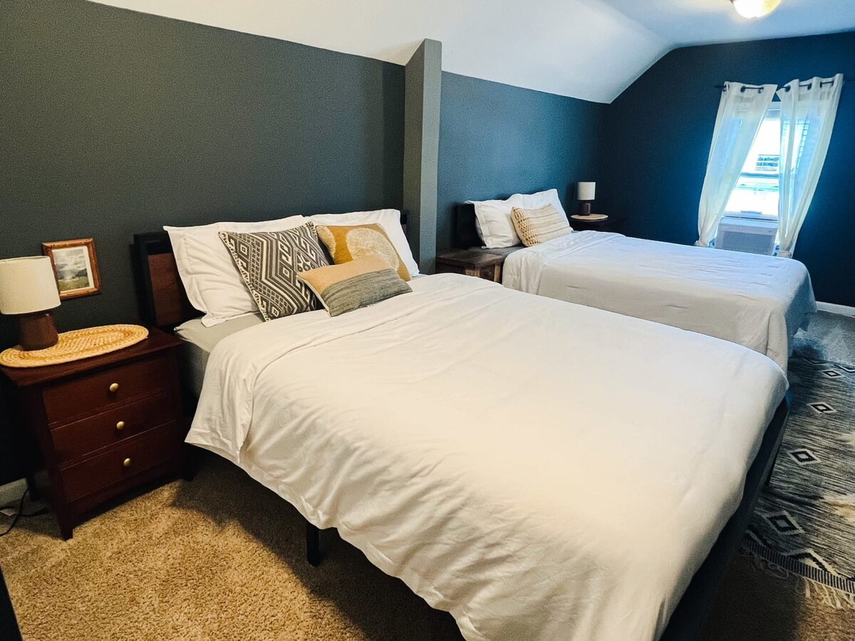 Historic Hawthorne Home Near Downtown Fargo