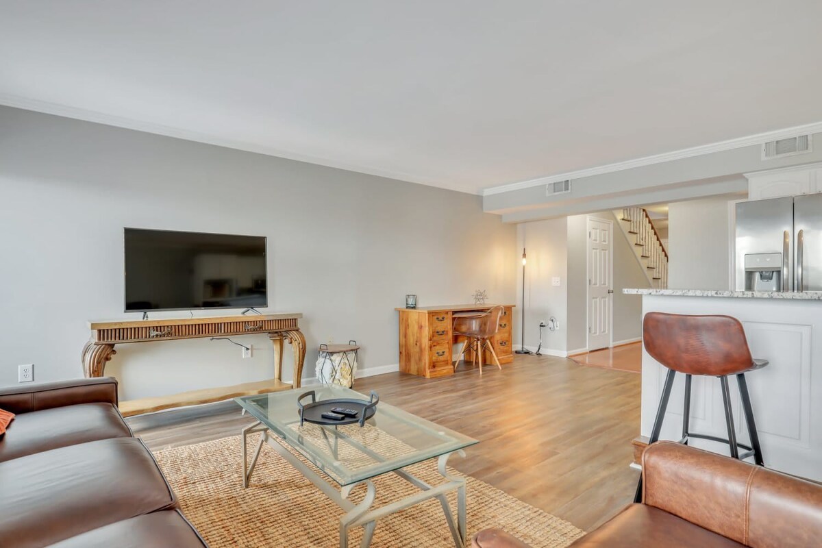 Eagle's Nest - Spacious Loft Downtown - Near GSU! 6