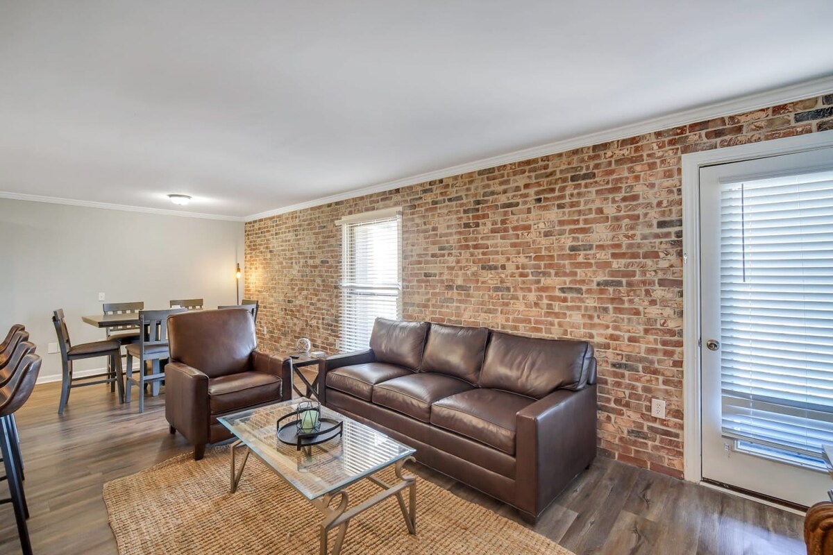 Eagle's Nest - Spacious Loft Downtown - Near GSU! — Statesboro, GA — vacation rental