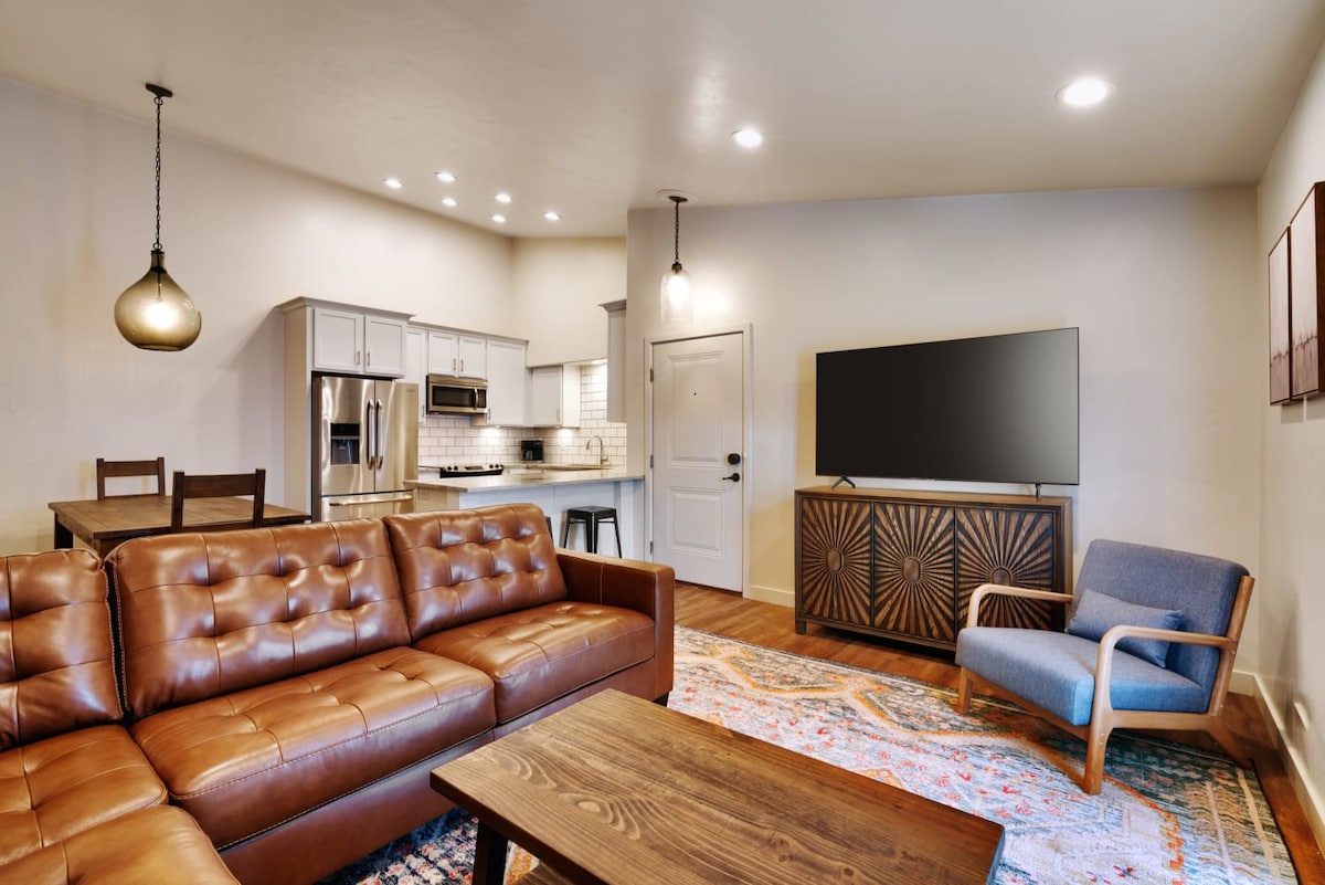 2K Top Floor Moab RedCliff Condo, POOL & HOT TUB — Moab, UT — vacation rental