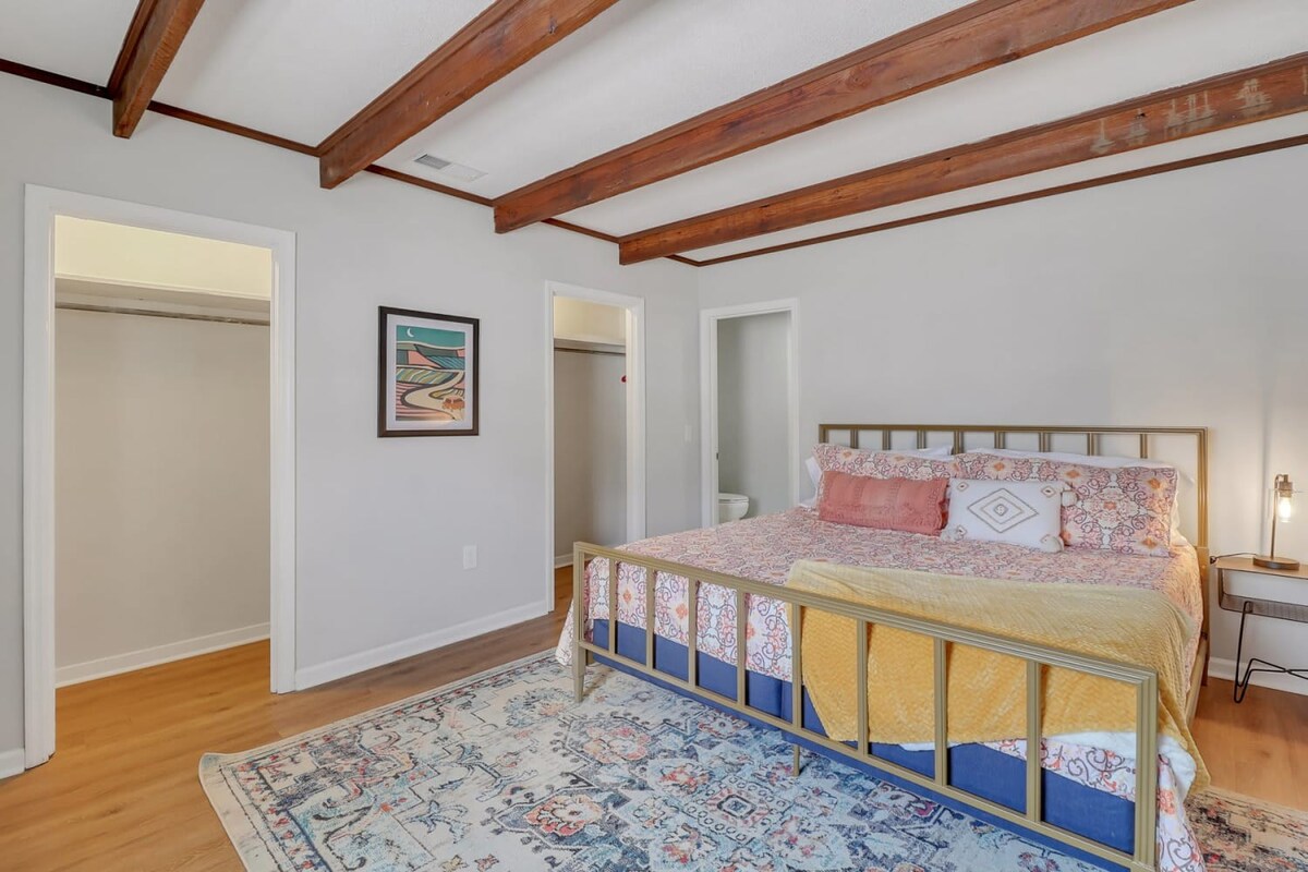 Eagle Creek Loft - Close to Shops, Food, GSU! 5